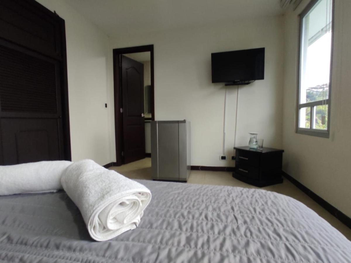 لا ميسا Habitacion Privada En Finca Turistica Hualcala المظهر الخارجي الصورة